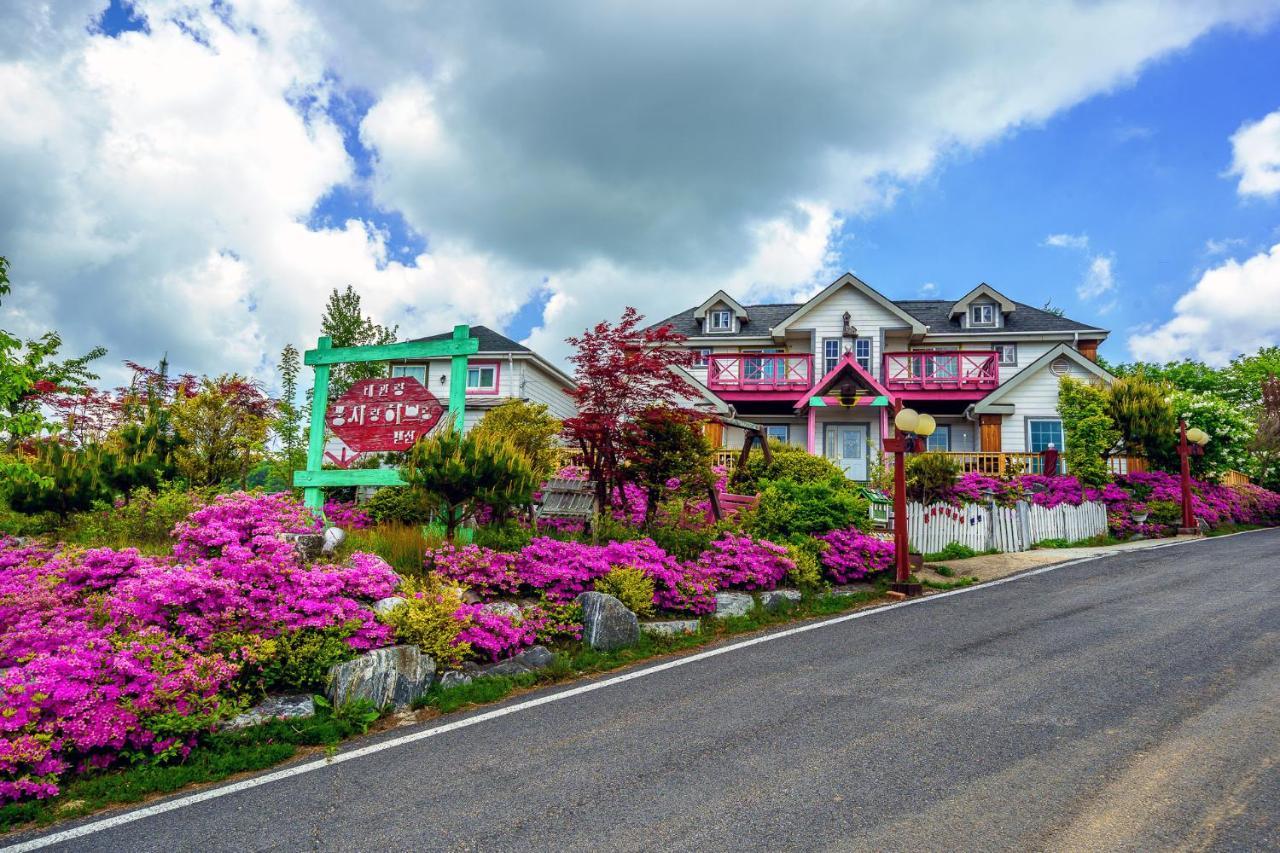 Pungcha & Herb Pension Pyeongchang Exterior photo